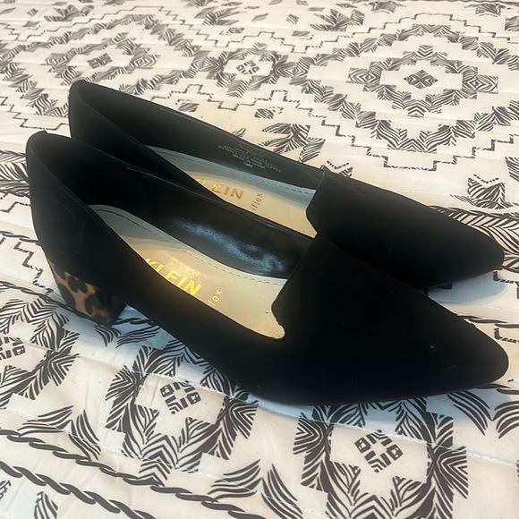 Anne Klein Shoes - Anne Klein Leopard Print Heel Shoes Size 9.5